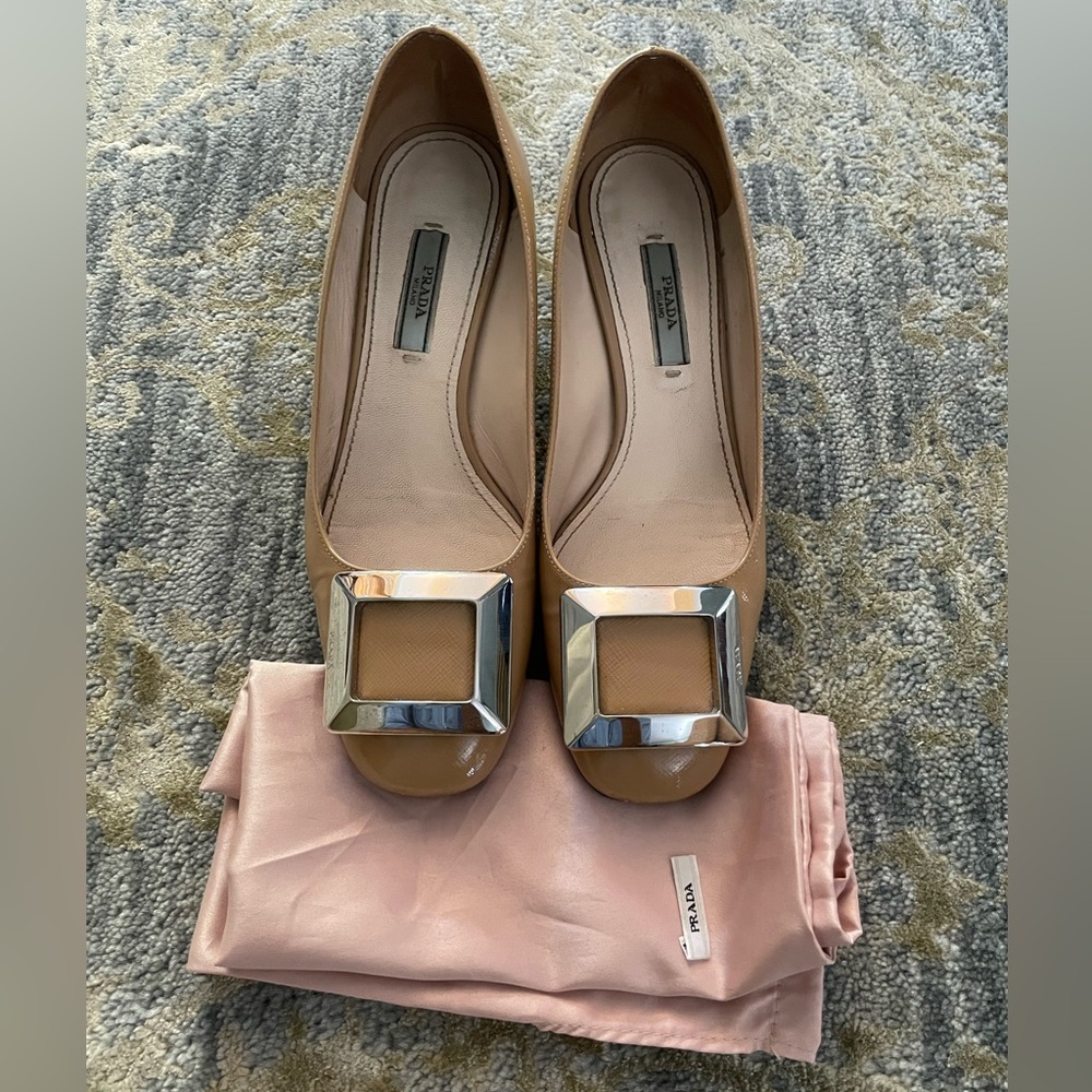 Authentic Prada Rose-Nude Patent Leather Block Heels (36)